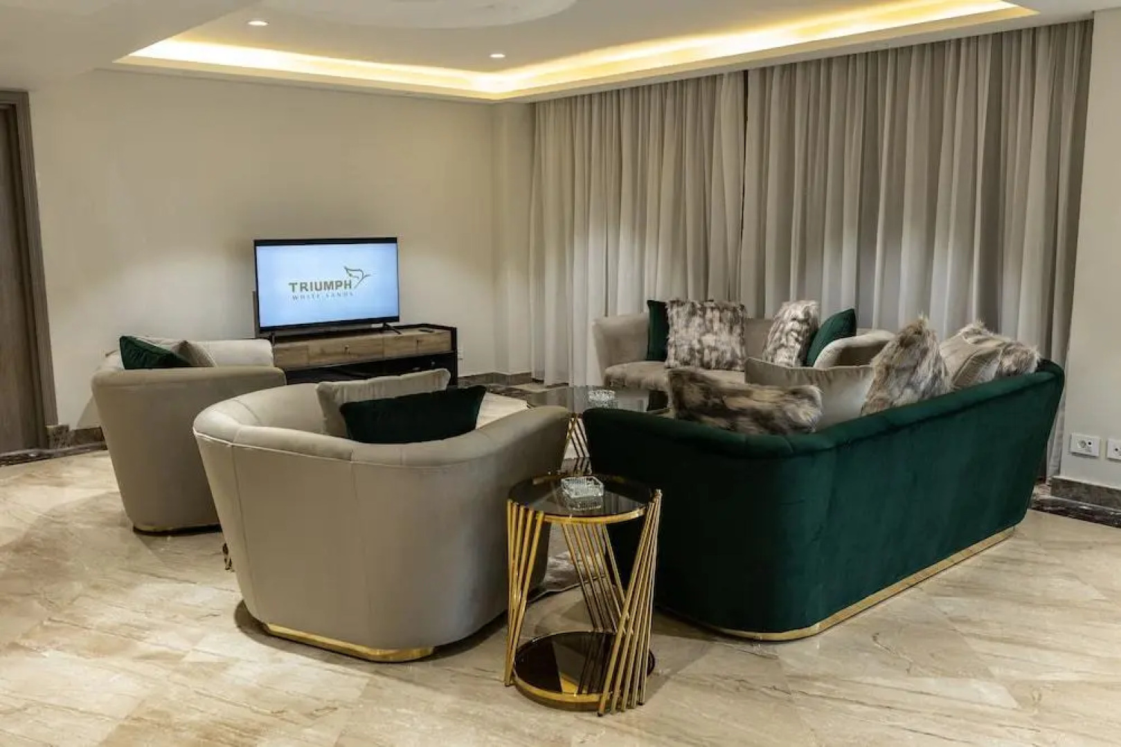 Отель Triumph White Sands