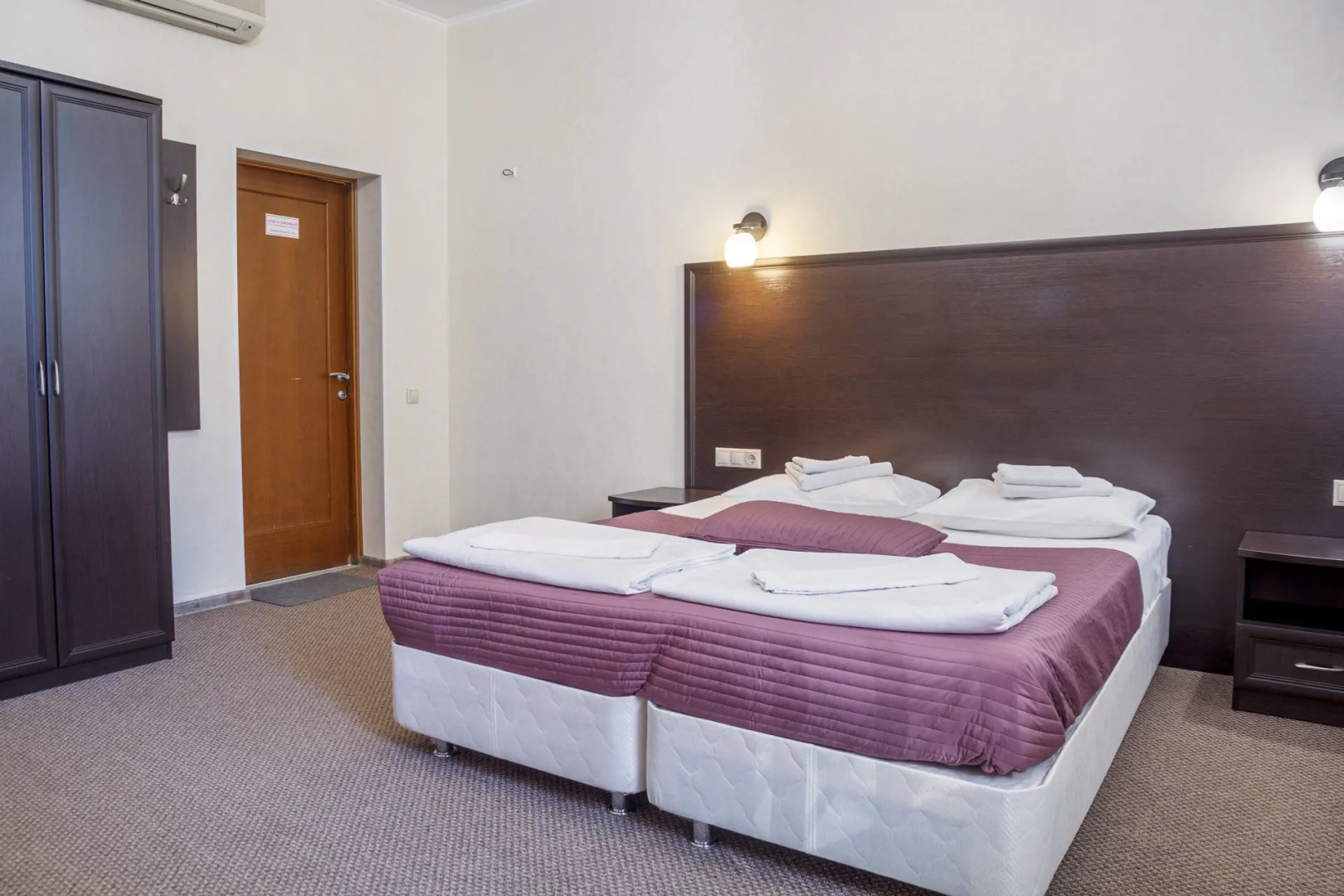 Отель Алмаз