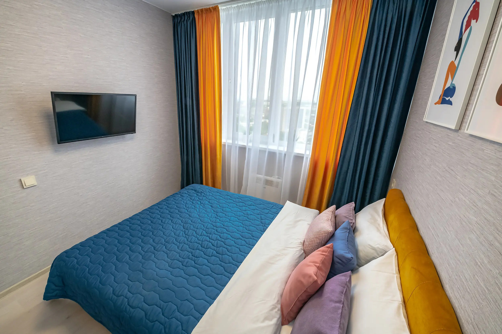 Апартаменты TopHouse на Каплунова 10 трёхкомнатные