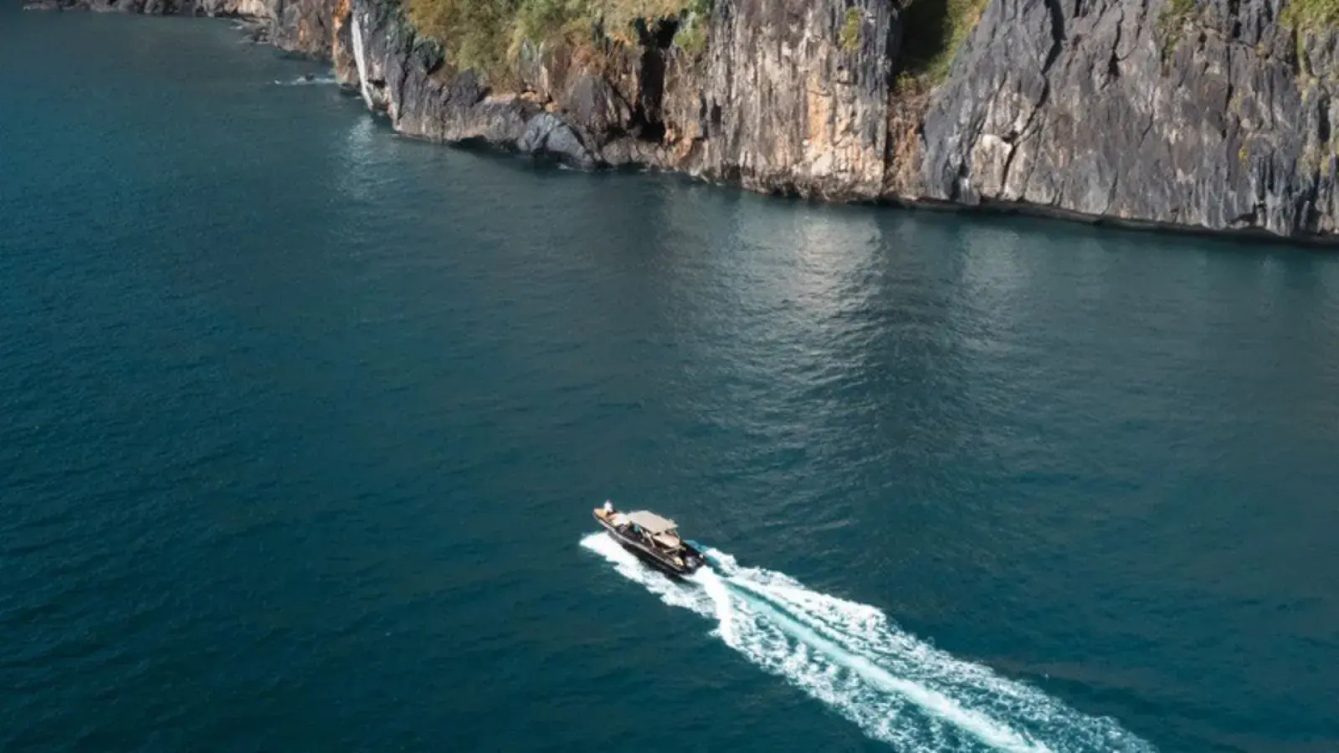 Курортный отель Cauayan Island