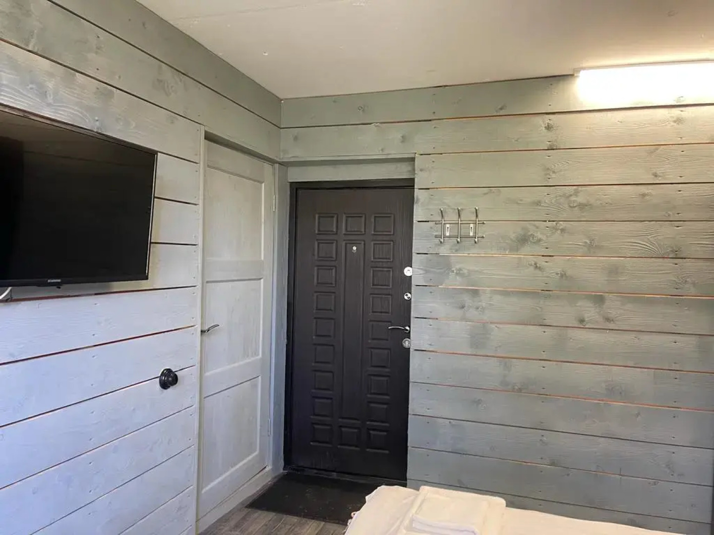 Отель Черная скала