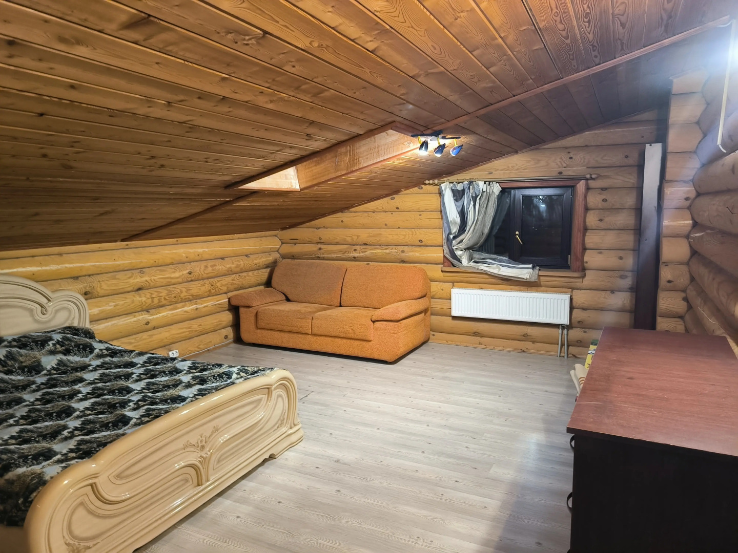 Cottage v Zelenoy Roshche