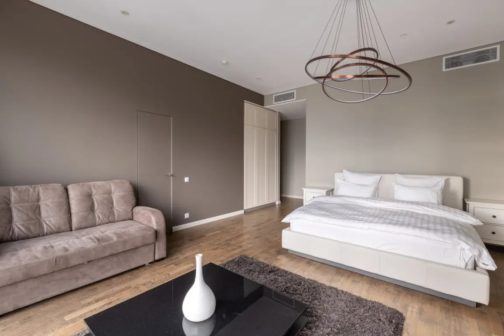 Rockmond 48 Junior Suite 12