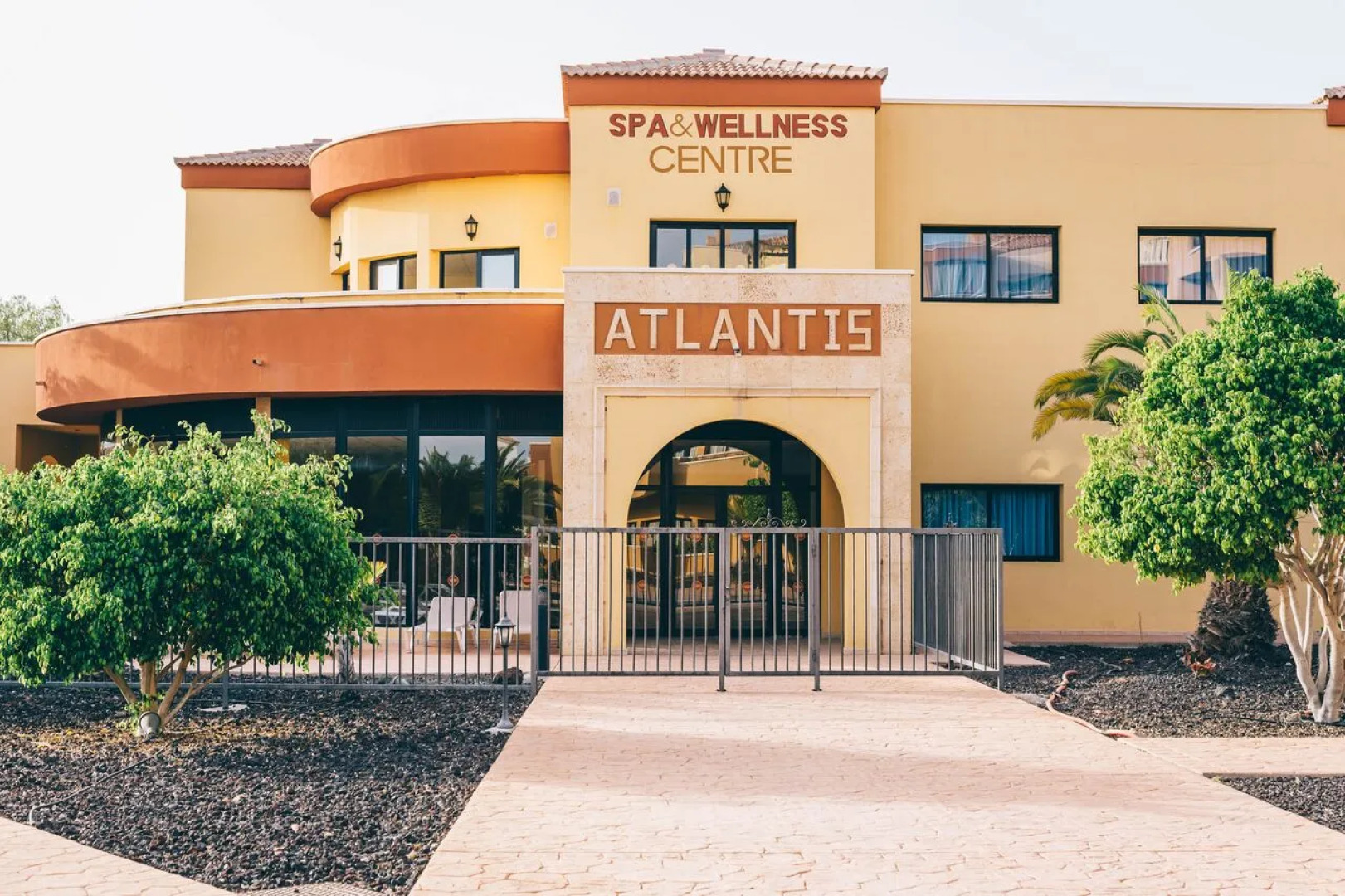 Отель Grand Muthu Golf Plaza Hotel & Spa