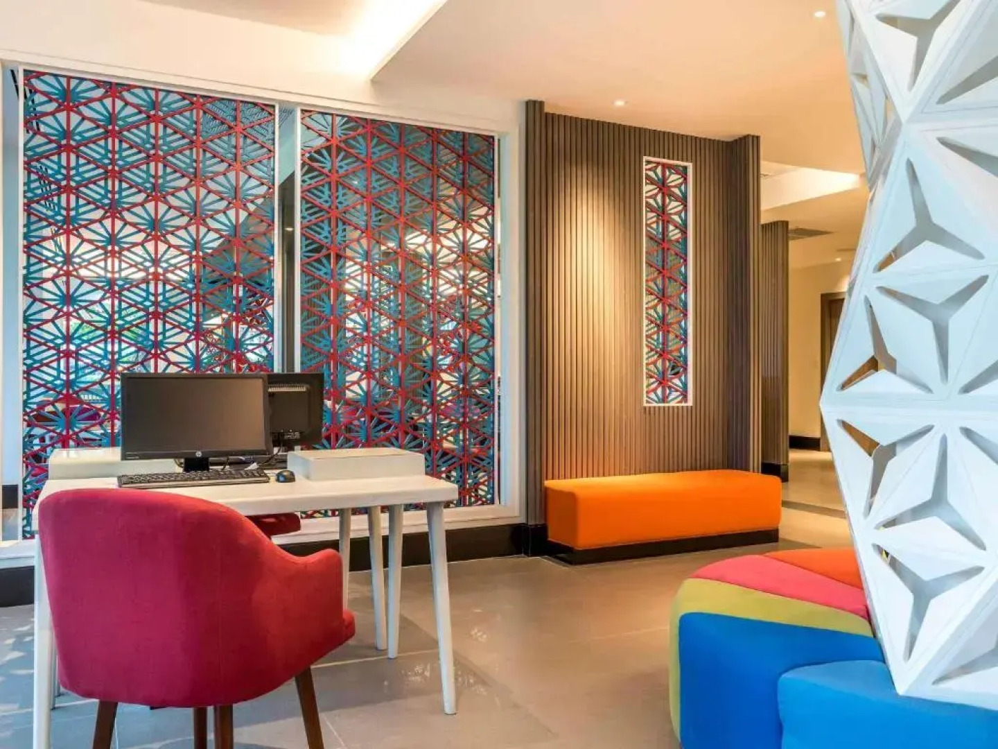 Отель ibis Styles Phuket City Hotel