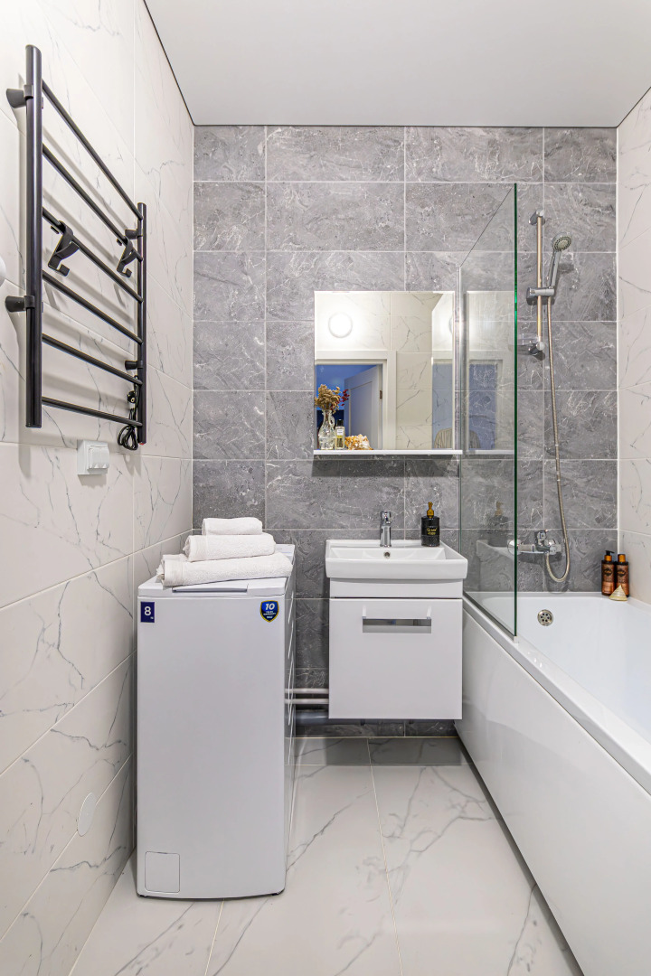 4flats MONOCHROME Квартира у набережной Невы в ЖК бизнес-класса