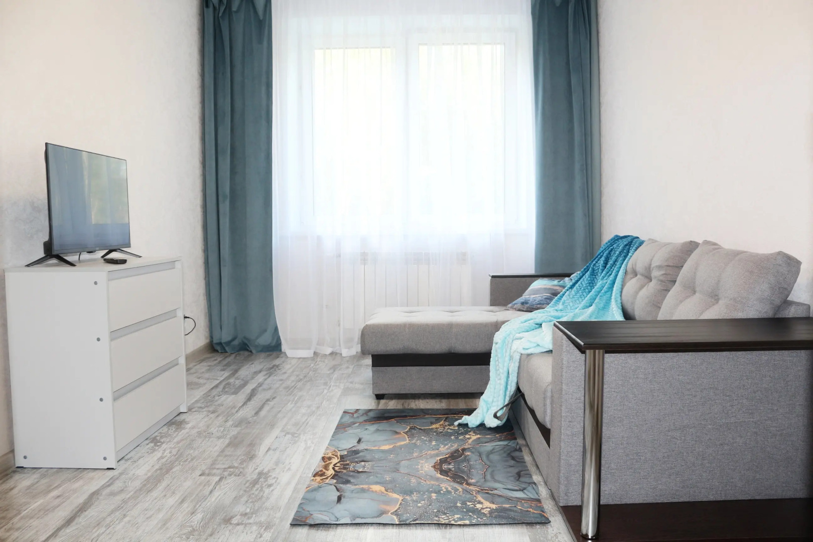 Квартира NiceAparts Евротрешка на Бурмакинской 7