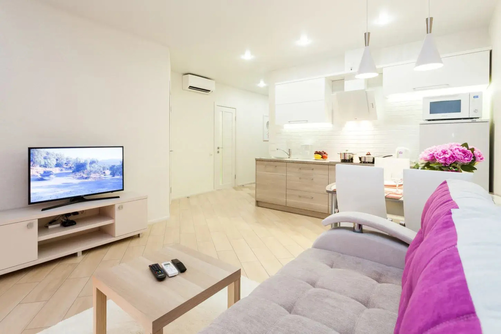 Апартаменты на 22 этаже Beautiful view в новом доме Грибоедова 1