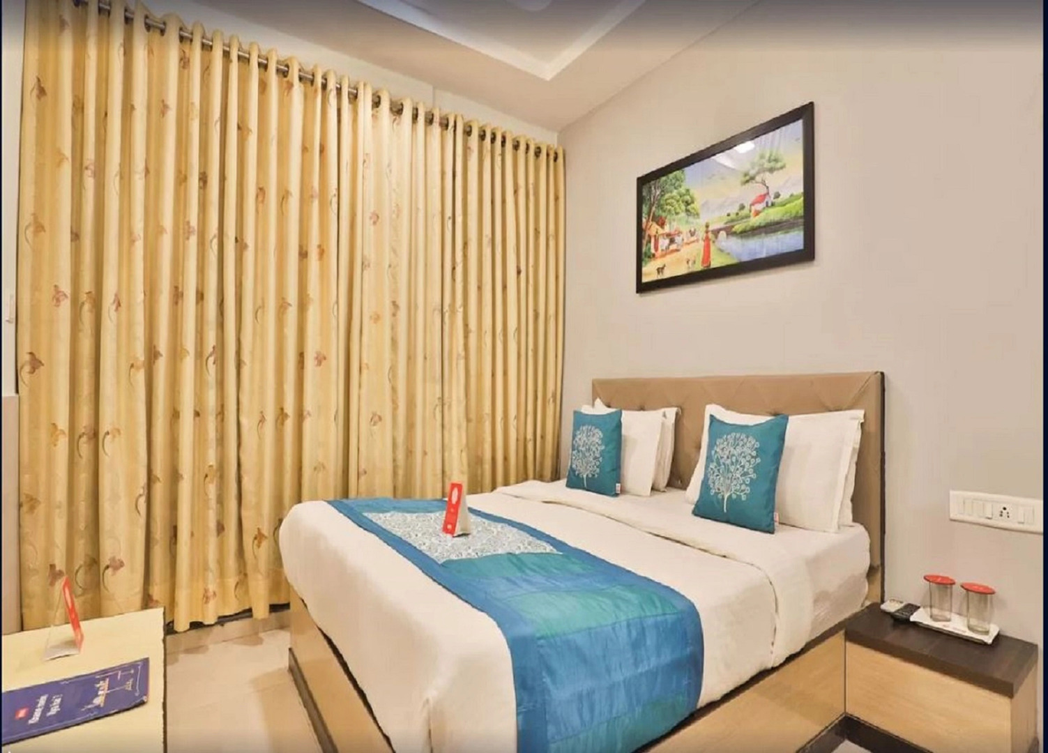 Отель Legend Inn