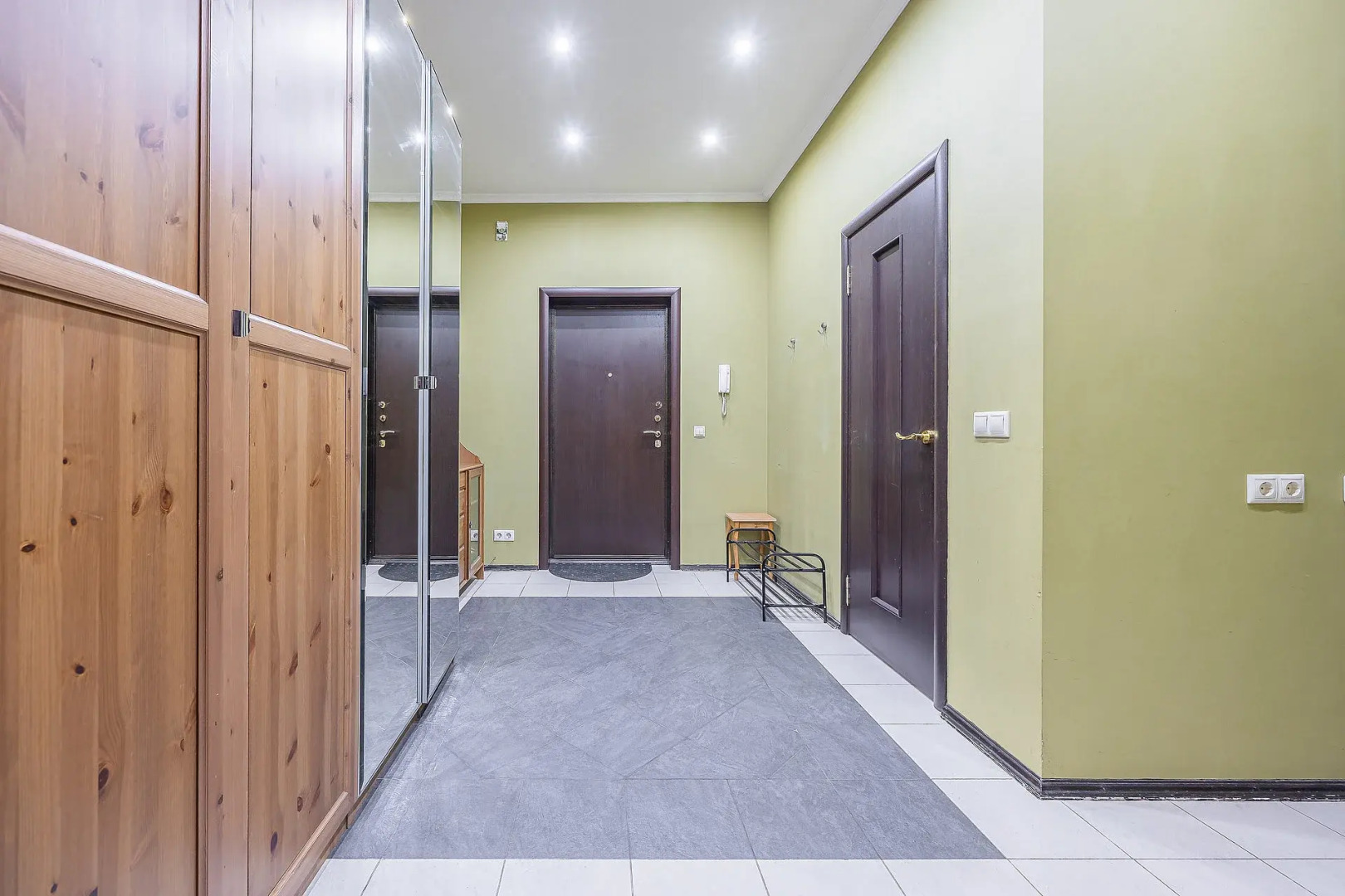 Апартаменты Top House Студеная 68А