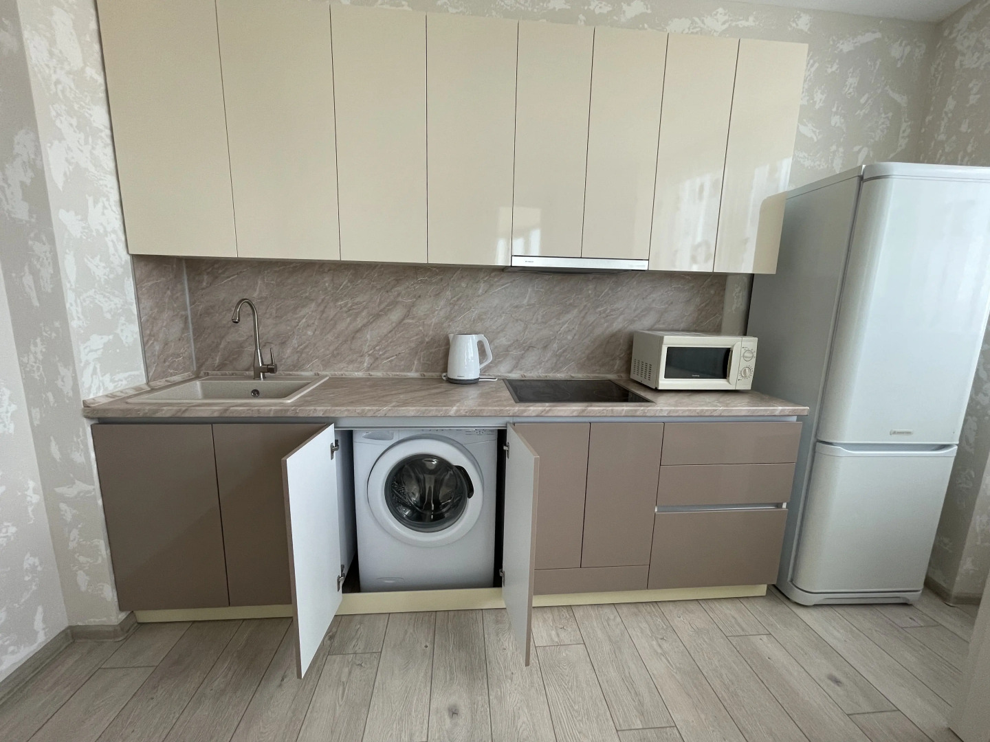 Апартаменты 1 Комнатные Возле Роял Парка