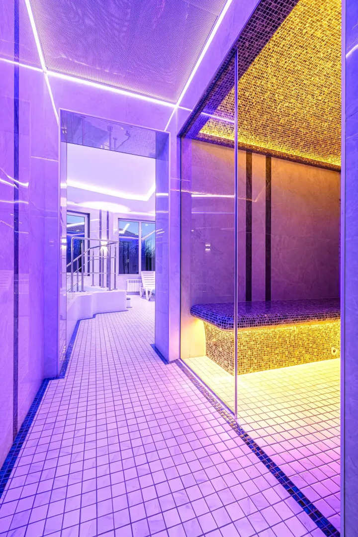 Частный дом Коттеджа с баней и бассейном