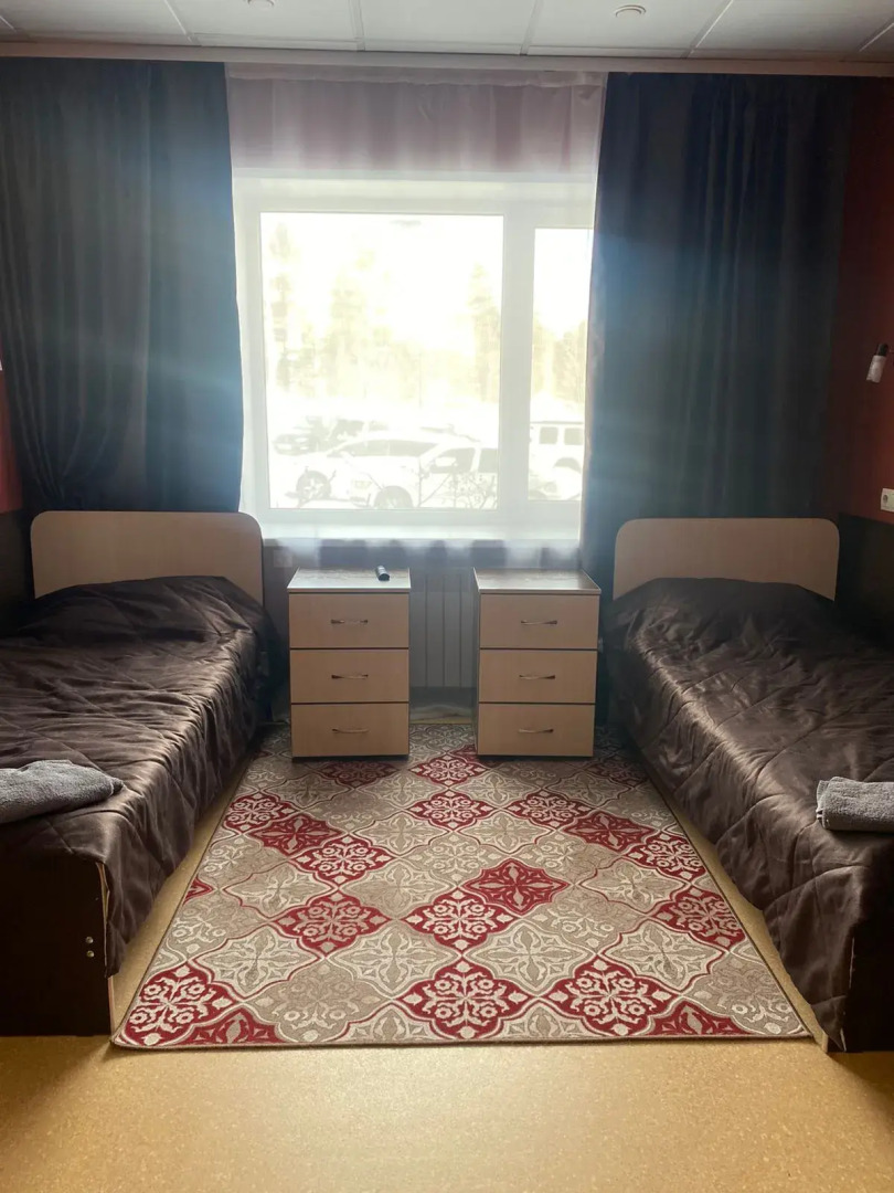 Отель Айхал