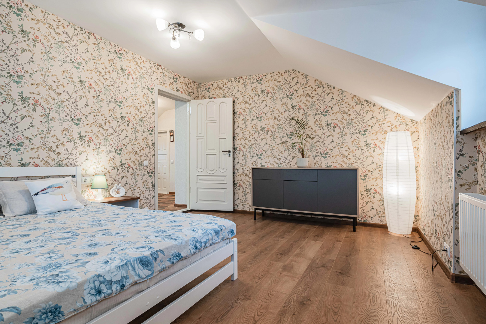 Квартира Трехкомнатная Московская 12