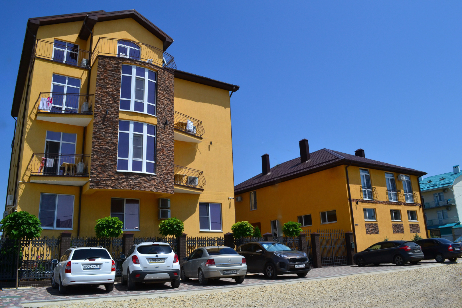 Отель Авалон