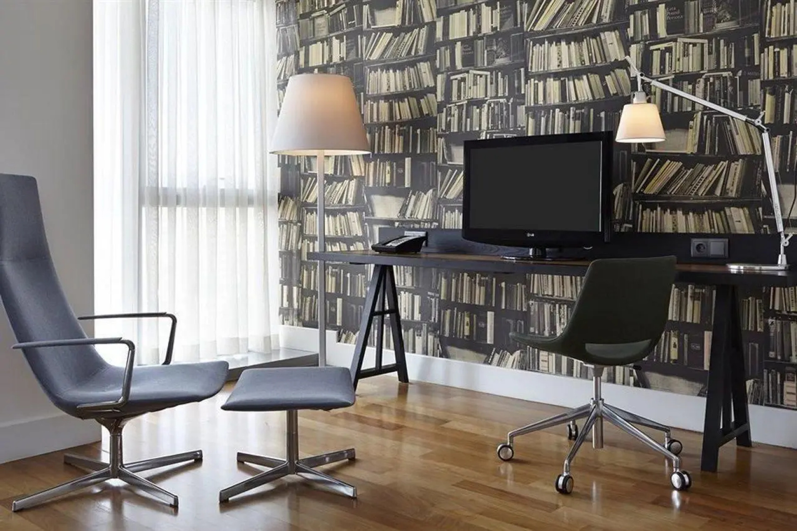 Отель Holiday Inn Тбилиси