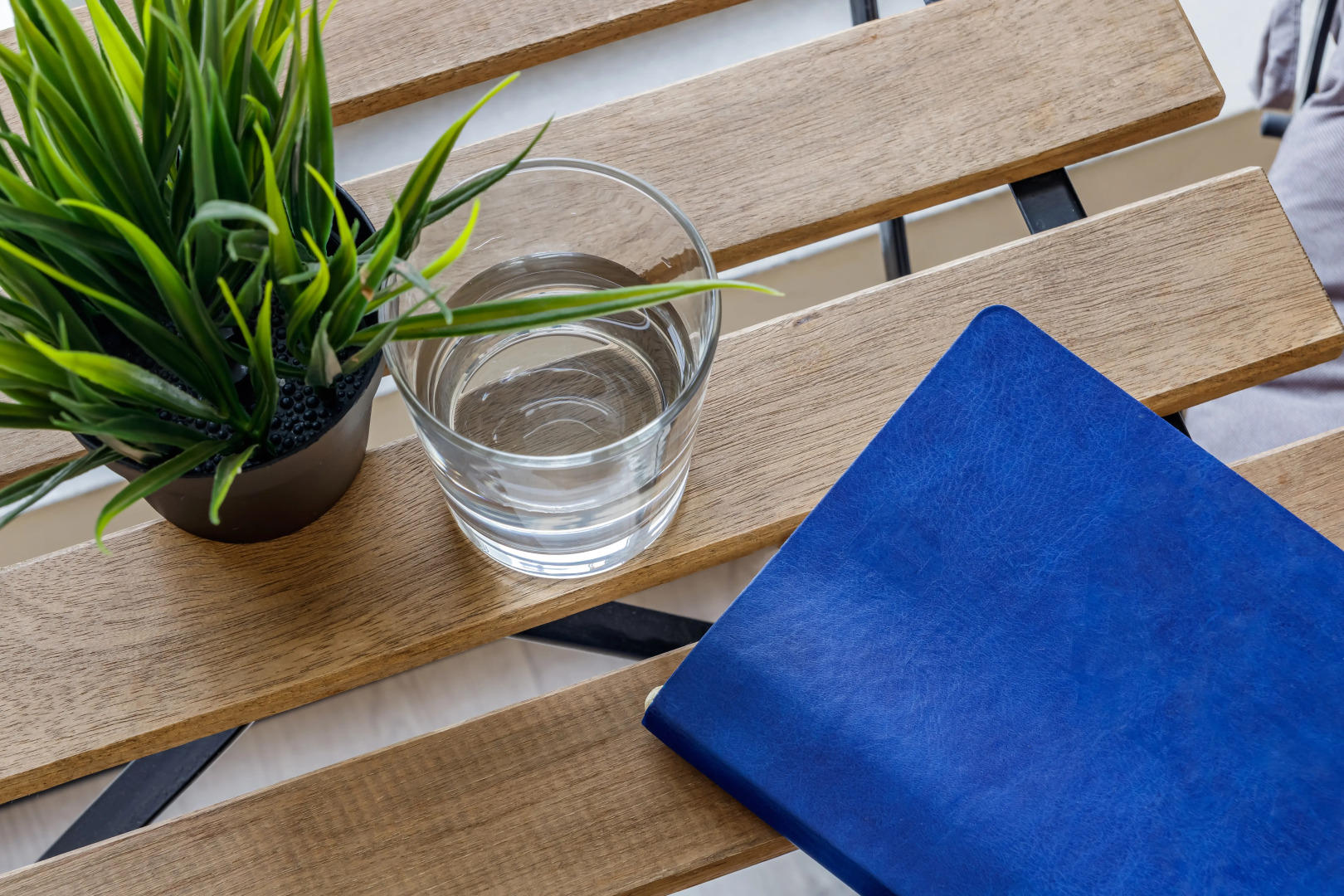 Апартаменты в спокойных тонах ЖК Большой Lounge балкон удобный матрас