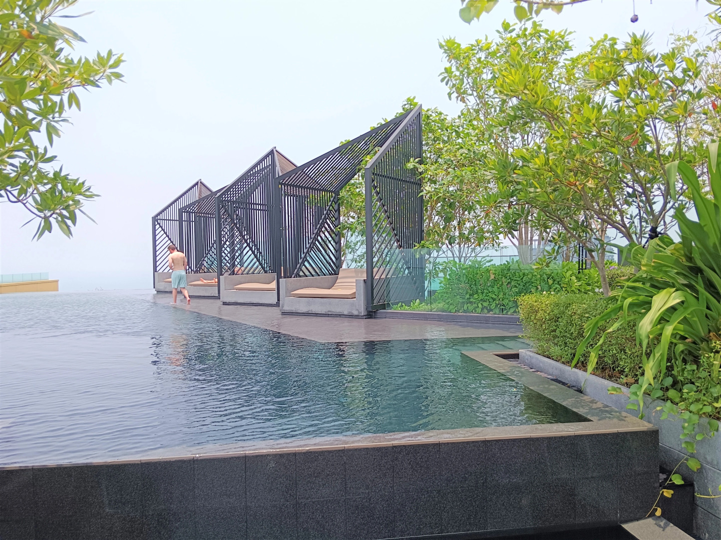 Апартаменты Edge Central Pattaya Lux