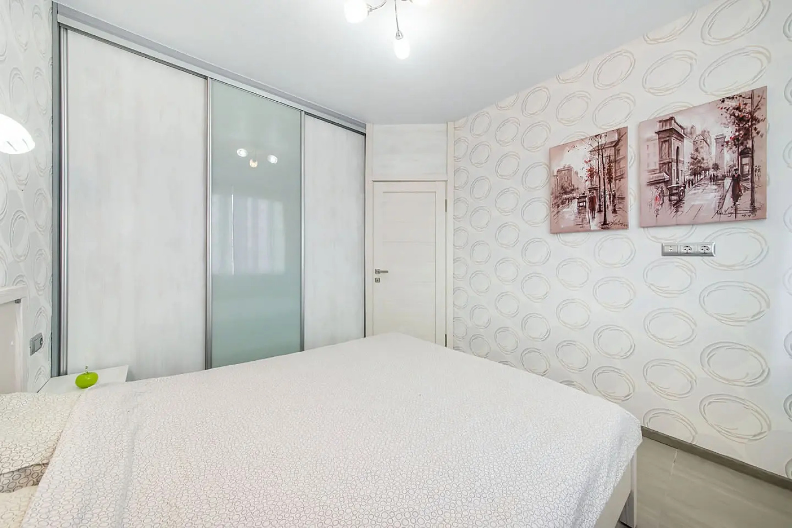 Квартира на сутки Грушевка Метро рядом Кухня объединена с жилой зоной Отдельная спальня Балкон Wi-Fi