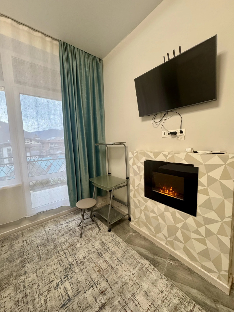 Квартира Просторная студия с террасой напротив отеля Мариотт