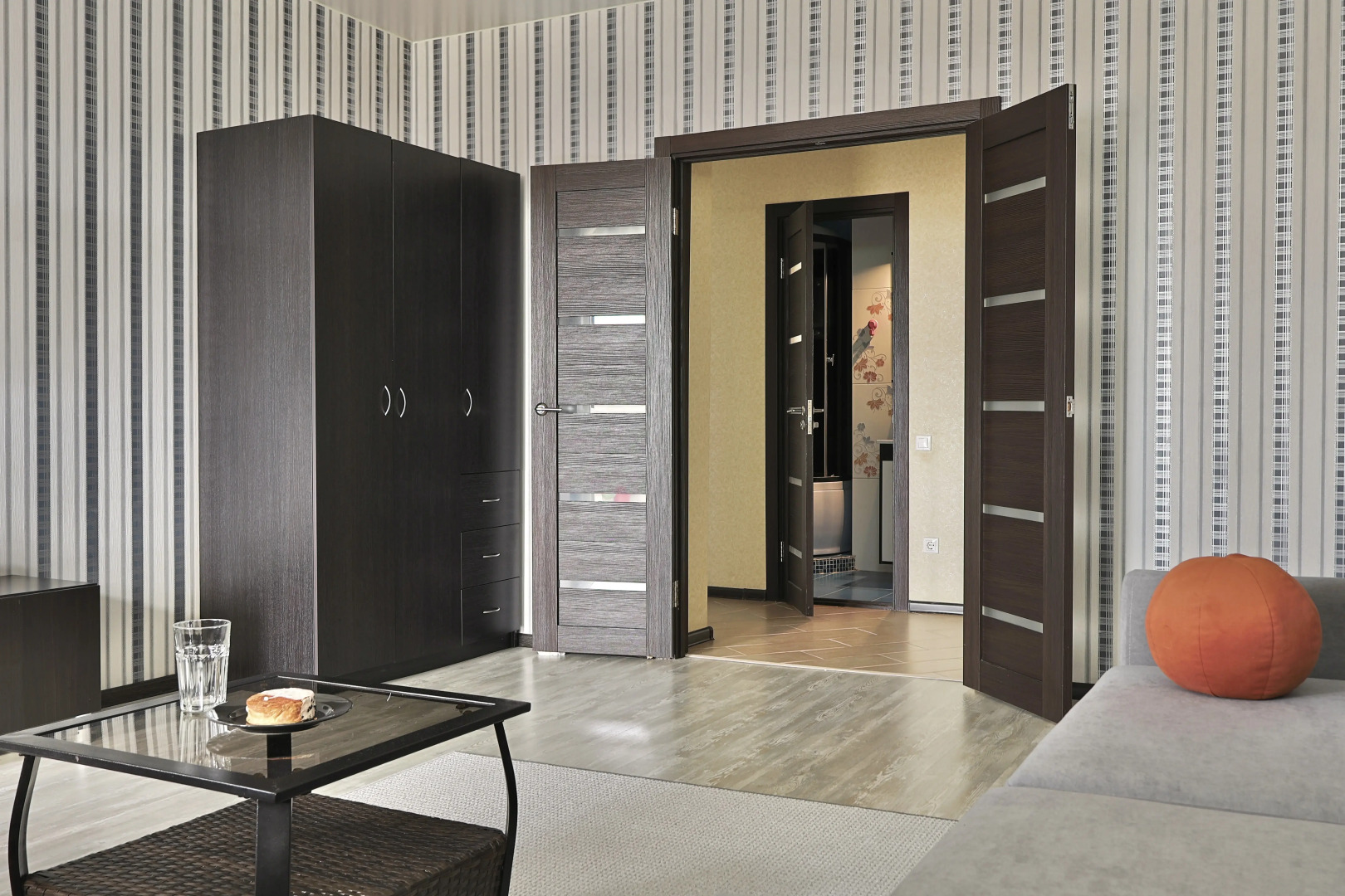 Квартира Комфортное Жилье в Центре Города с Видом на Реку Булак