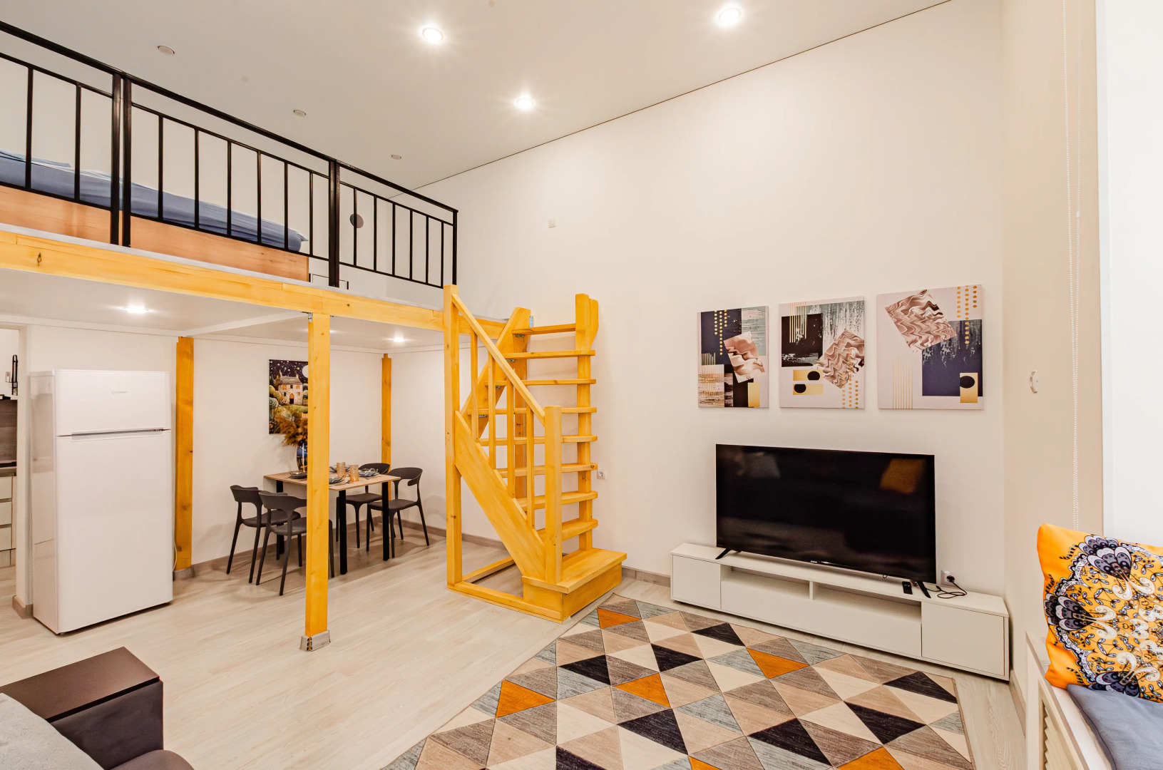 Квартира Kremlin Yellow Blue