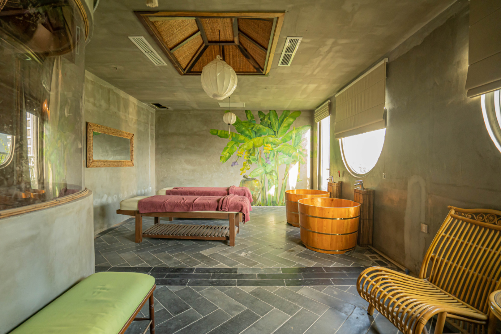 Отель The Signature Nha Trang