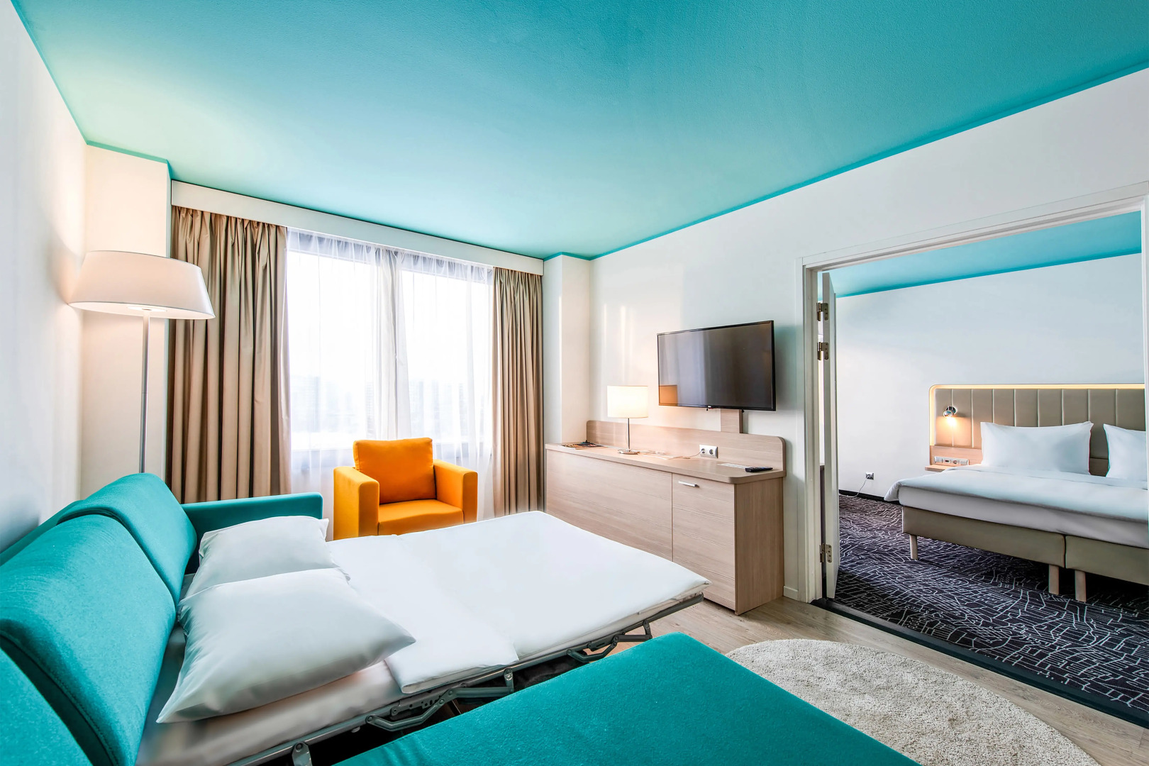 Отель Космос Прибалтийская