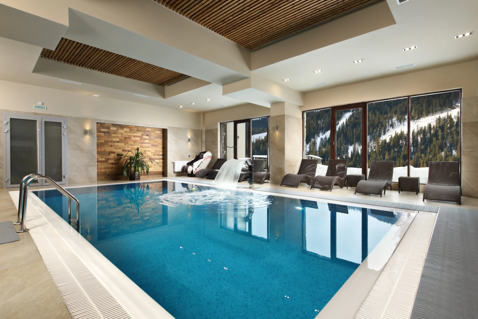 Axis Миррос Архыз