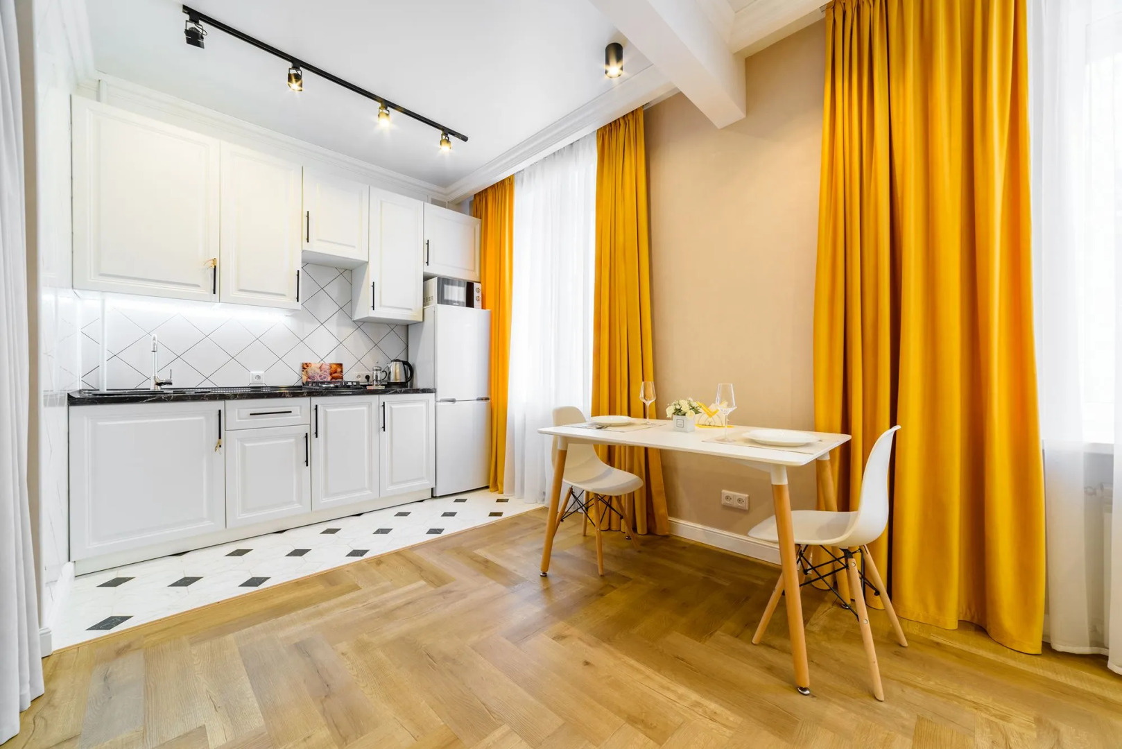 Апартаменты на Советская 4