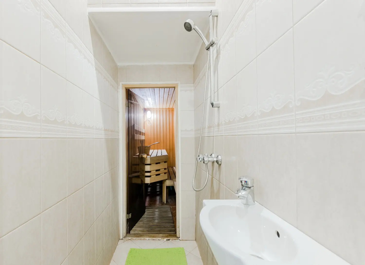 Апартаменты SpbStay с сауной на Невском проспекте 90