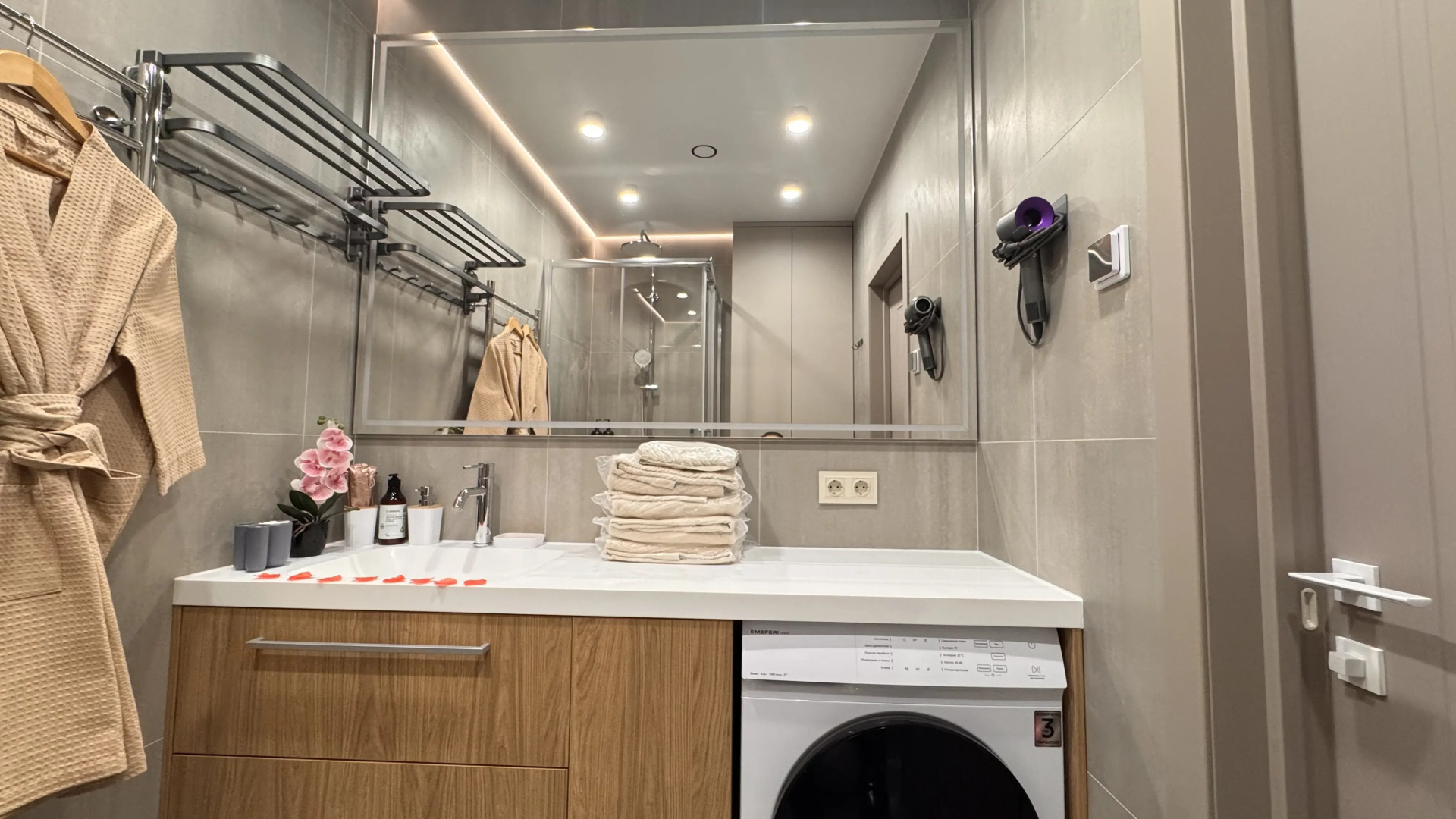 Апартаменты с Изумительным Видом ВыДома в Авторском Квартале Машаров