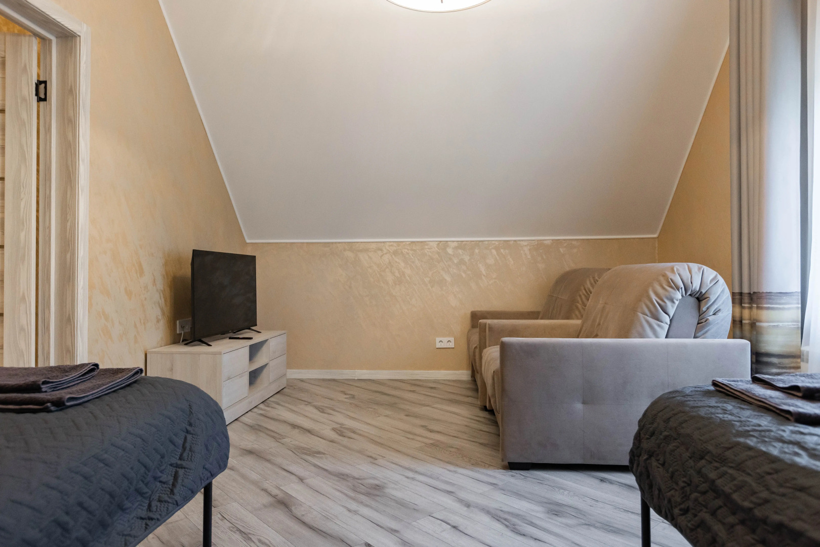 Частный дом Whitey House половина 2