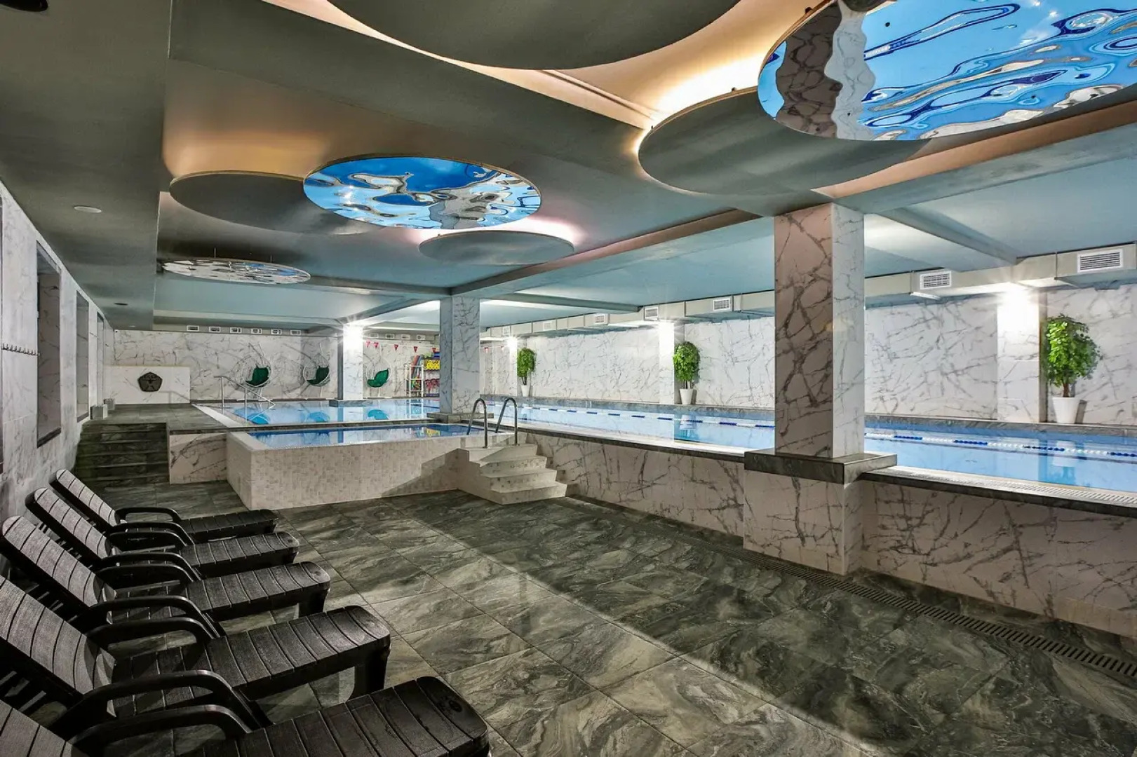 Отель Астро Плаза