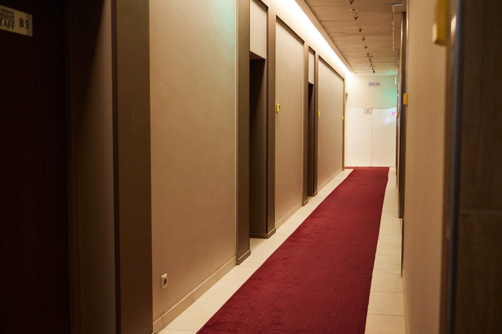 Отель Бридж