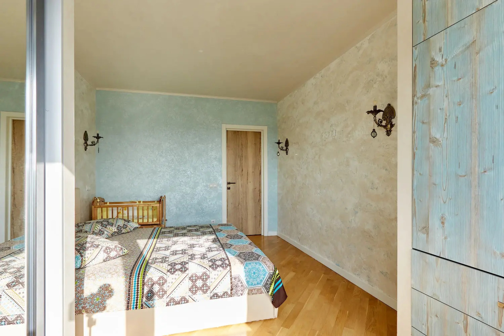 Апартаменты LUX Apart Minsk