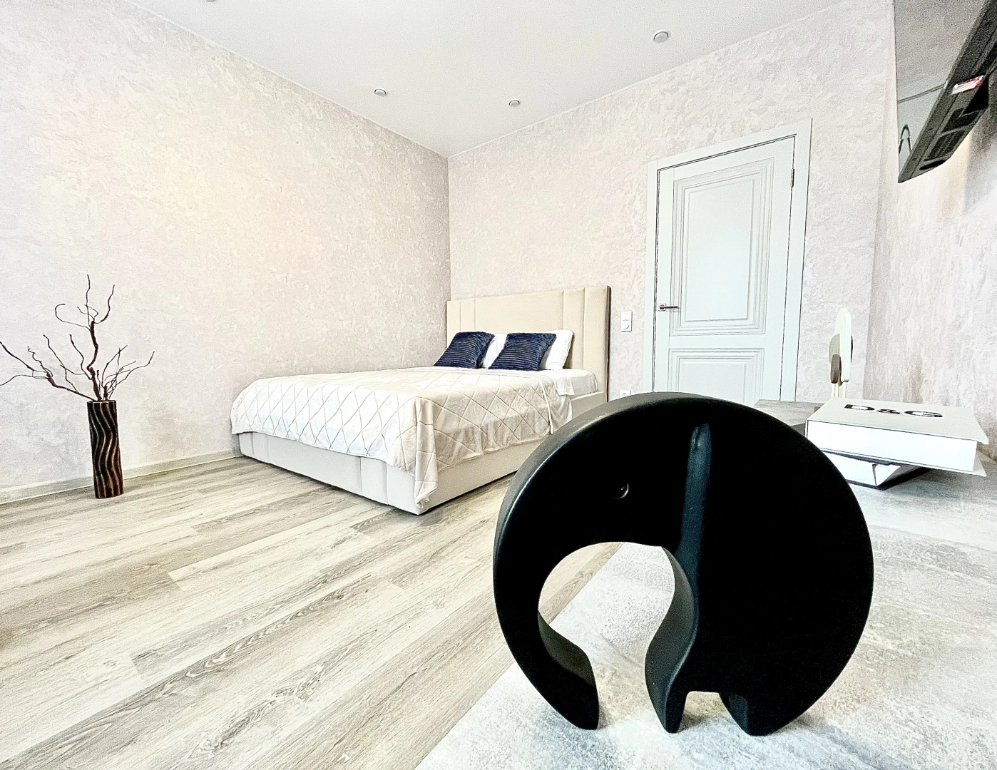 Квартира Неотель возле ВВА