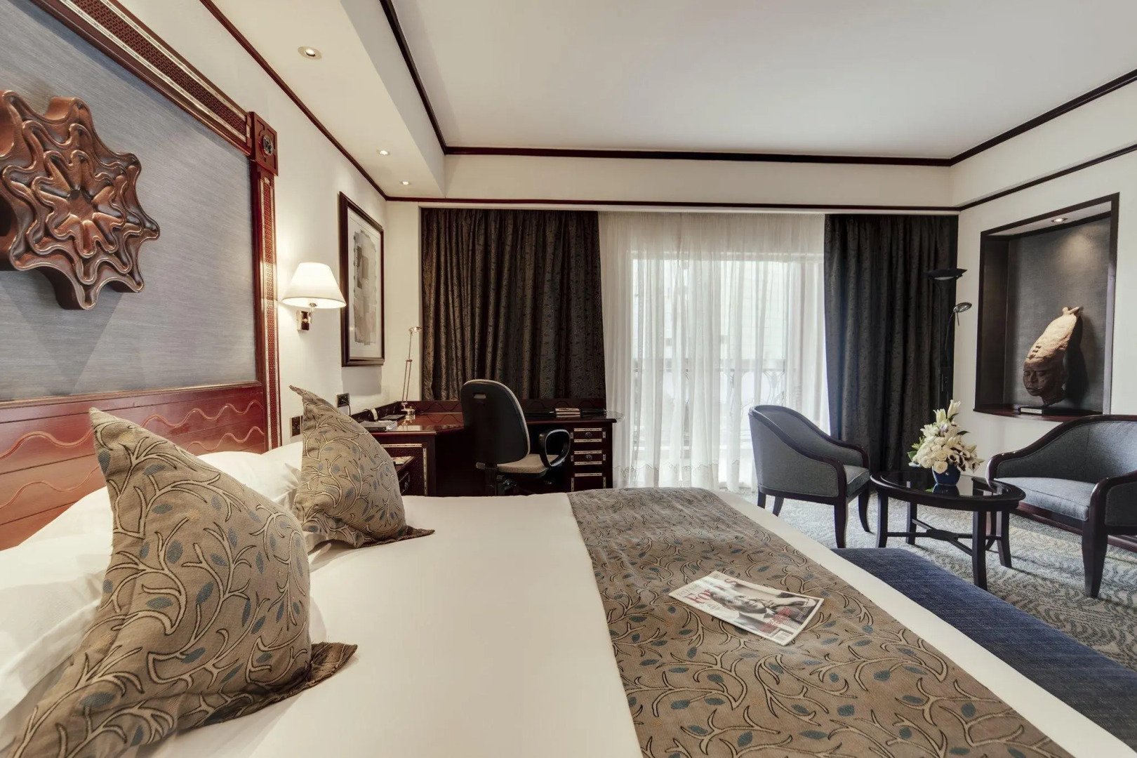 Отель Kampala Serena