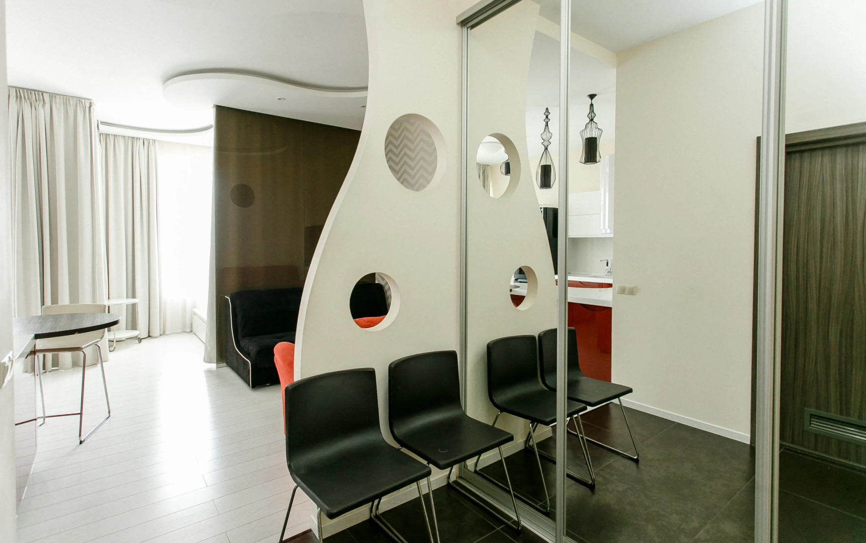 Апартаменты в Имеретинском на Парусной 23