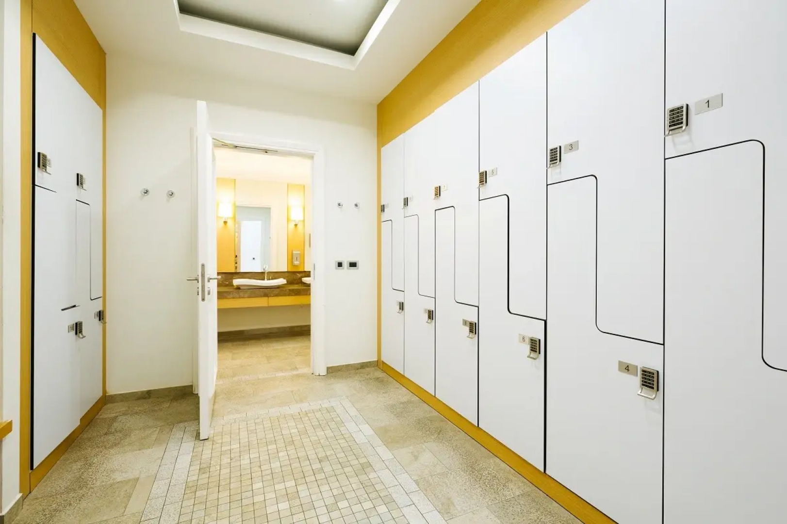 Отель Alpha Sirius