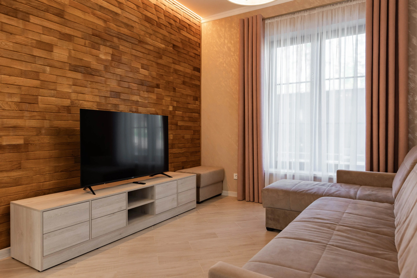 Частный дом Whitey House половина 1