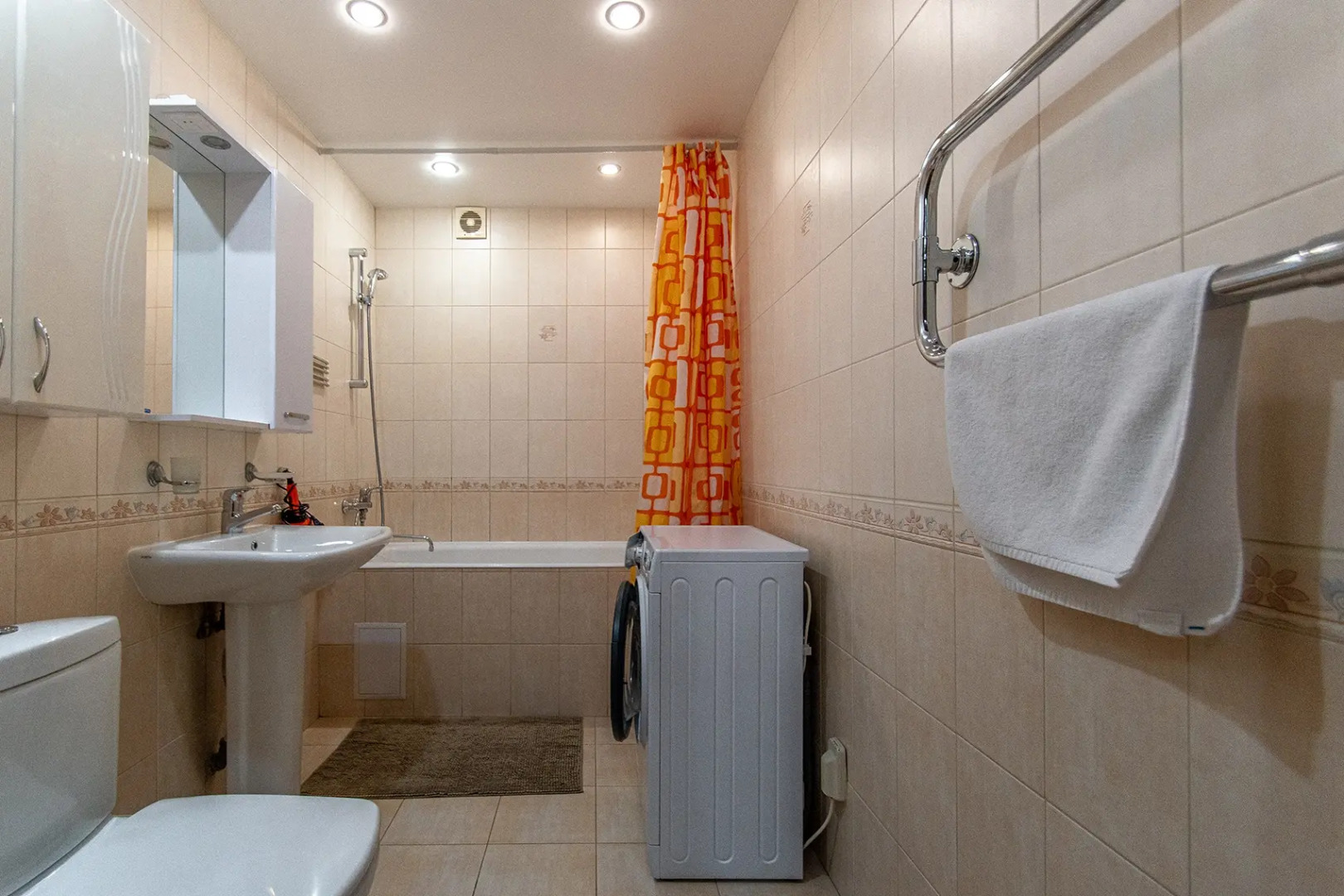 Апартаменты "Просторная 1 комнатная на Соколова"