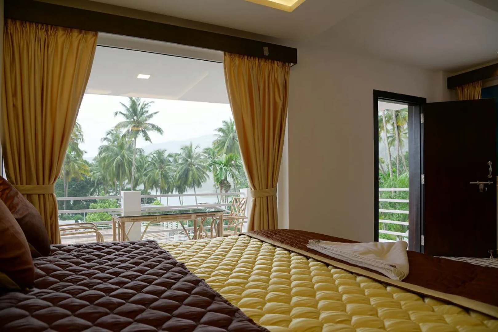 Отель Resort