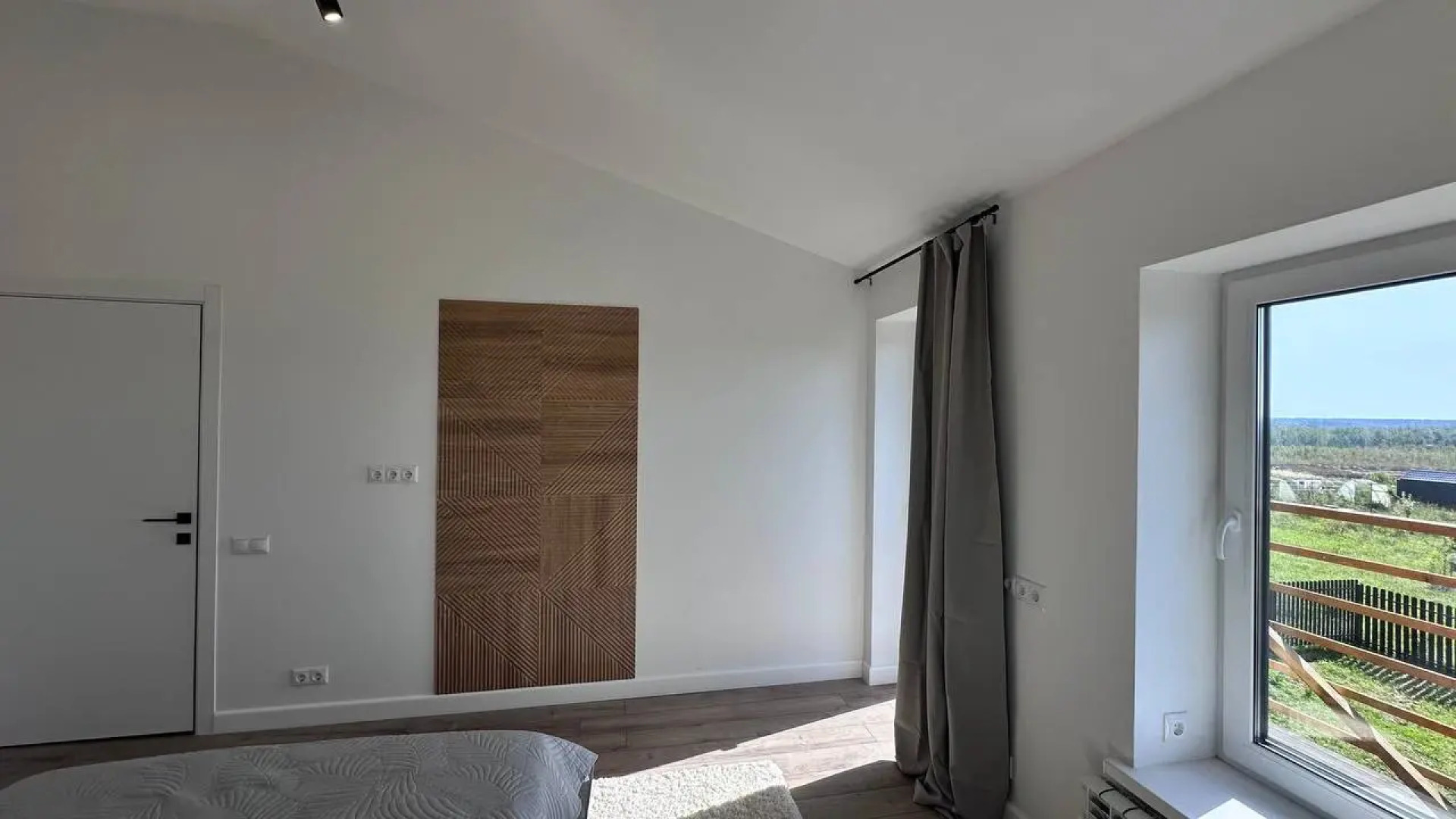 Частный дом Стильный Дом с Видом на Водоем