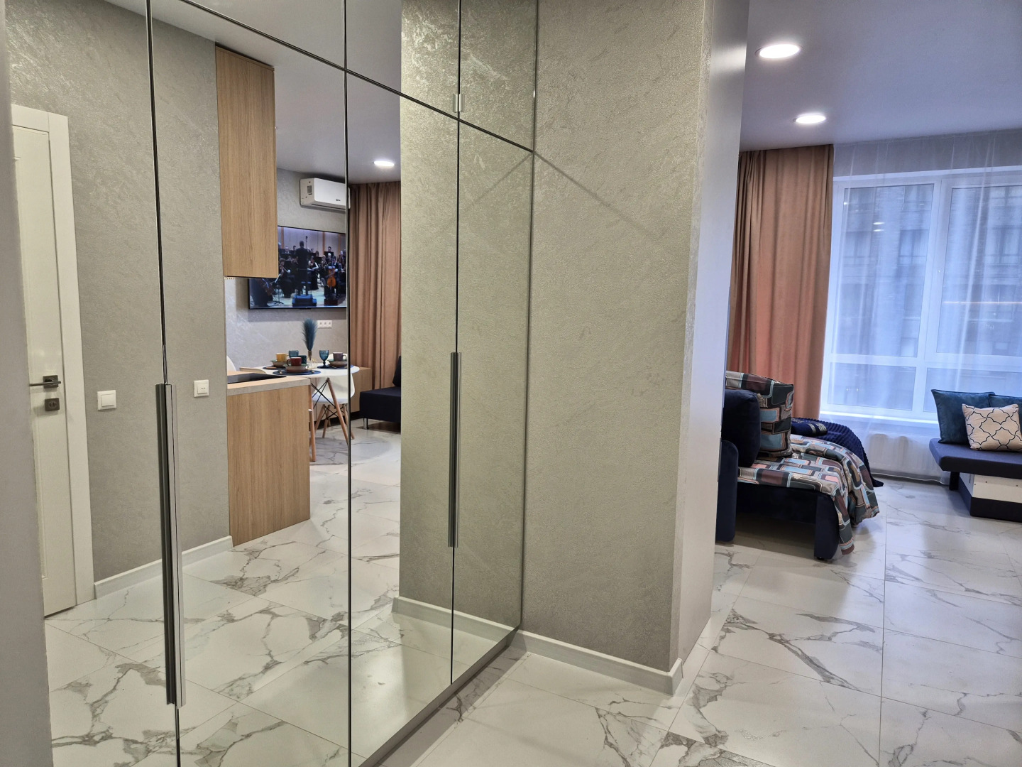 Апартаменты Большая студия в ЖК Кит у станции