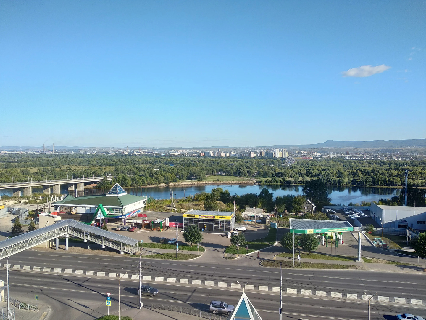 Квартира на Кристалле