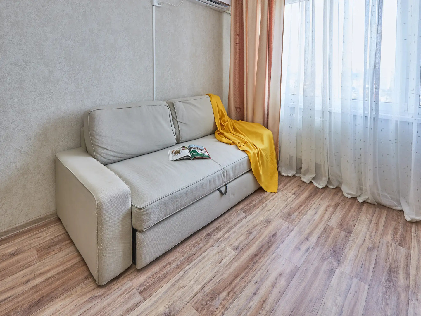 Квартира с Балконом на Артюшкова 27