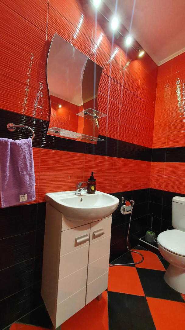 Квартира двухкомнатная 76м2 на Куйбышева 40