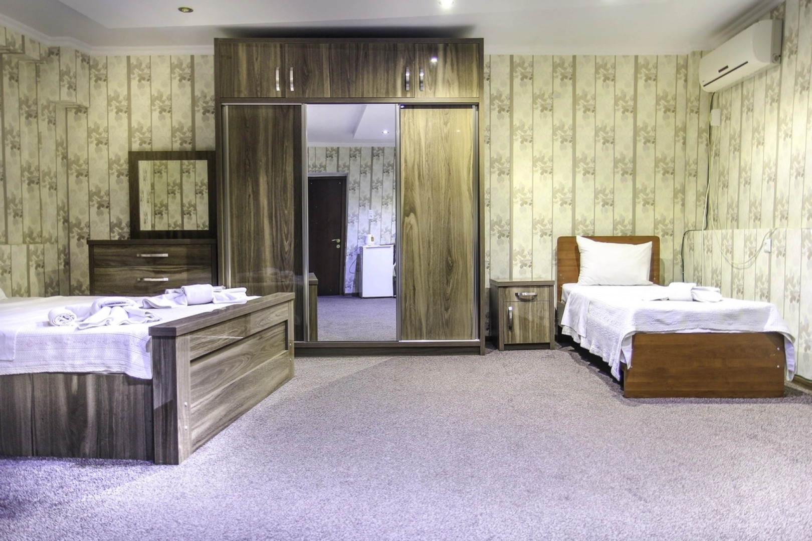 Отель New Palace Shardeni