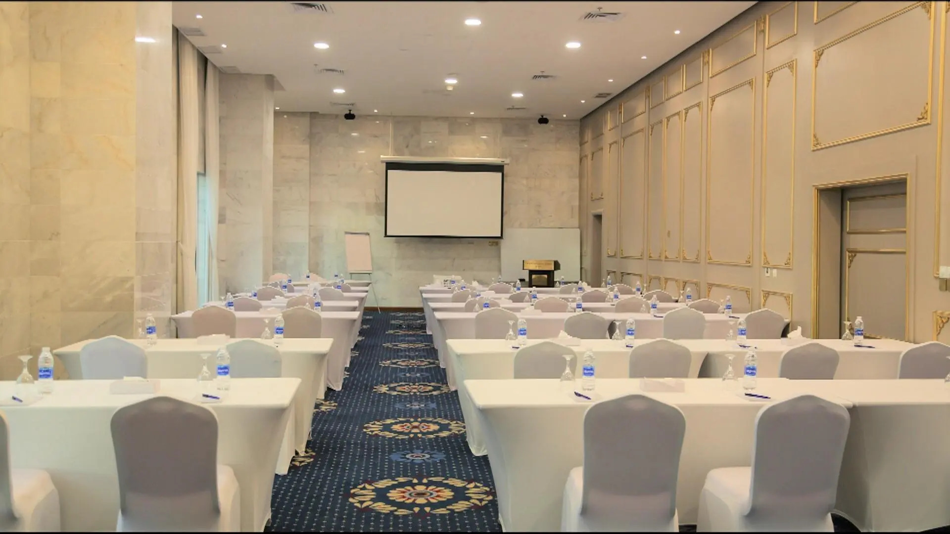 Grand Majestic Hotel